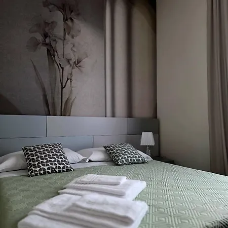 Mirarti Boutique - Witamy 3*