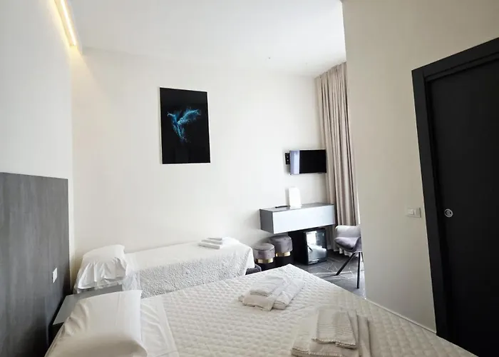 Mirarti Boutique - Witamy 3*