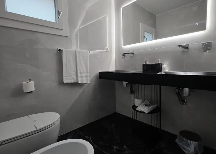 Mirarti Boutique - Witamy 3*